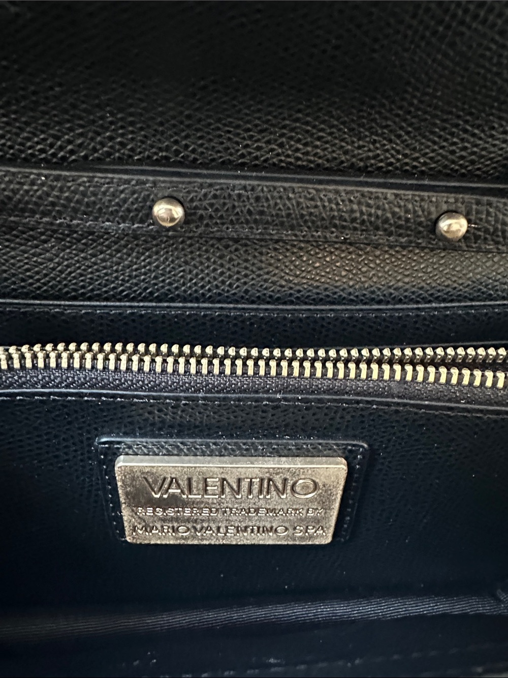 Valentino Black Leather Rockstud Crossbody Wallet with Gold Chain - Picture 2 of 4
